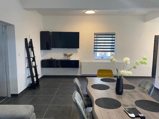 Dora Vendeghaz Apartment เลเตนเย ภายนอก รูปภาพ